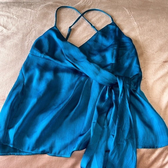 Sugar Lips Tank - Picture 3 of 5